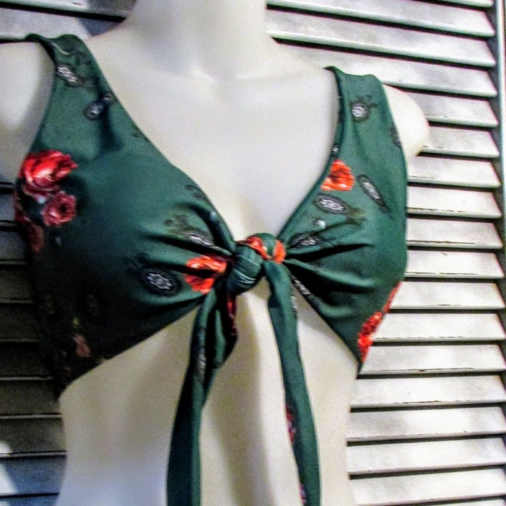 Zaful Small Floral Bikini Top - Picture 6 of 9